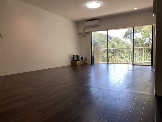 ベルエール熱海来の宮の居間・リビング