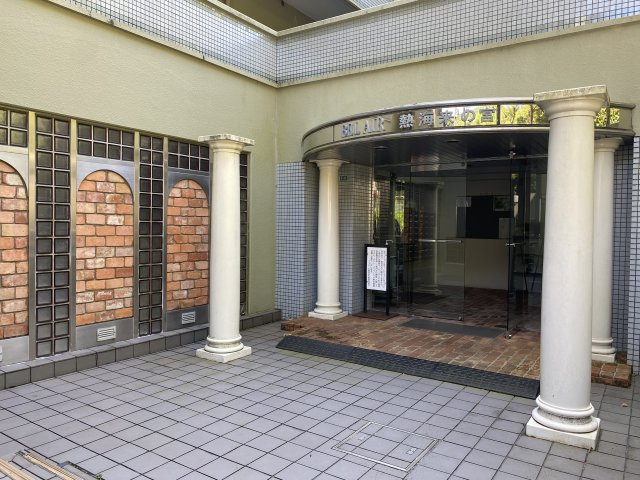 ベルエール熱海来の宮のエントランス|建物入り口