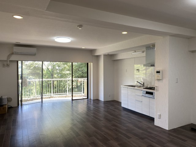 ベルエール熱海来の宮の居間・リビング