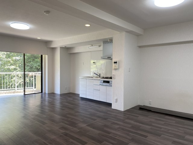 ベルエール熱海来の宮の居間・リビング