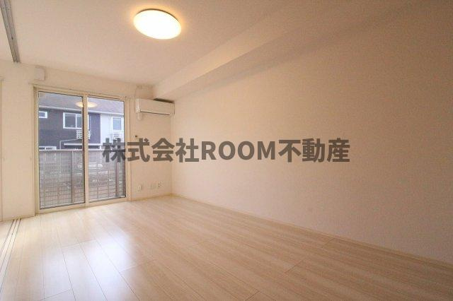 パル霧島の居間・リビング|こちらのリビングで趣味の時間をお楽しみください