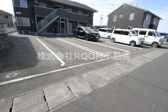 パル霧島の駐車場|駐車場完備です