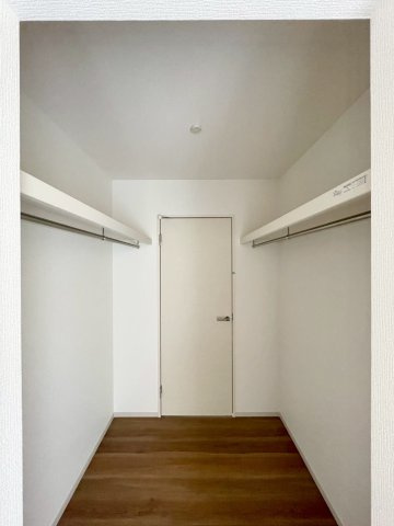 【収納】 | 吉岡町大久保　2号棟 | ウォークスルークローク