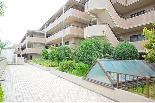 藤和東豊中ホームズの玄関