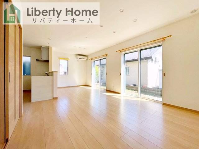 水戸市河和田町　中古戸建の居間・リビング