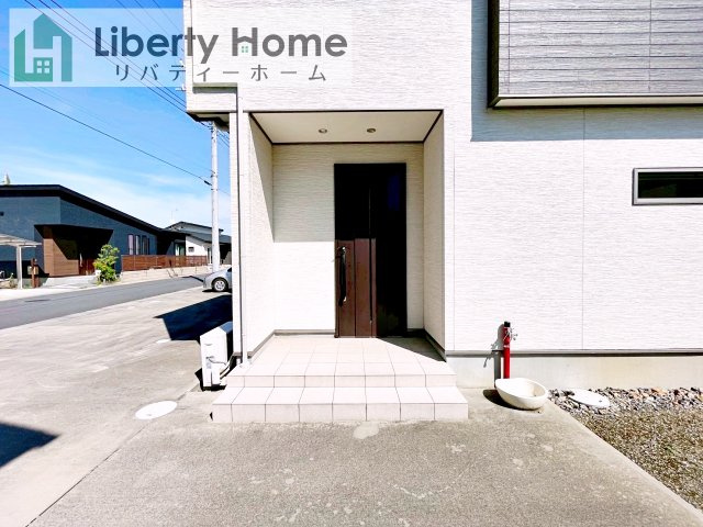 水戸市河和田町　中古戸建の玄関
