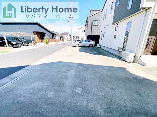 水戸市河和田町　中古戸建の駐車場