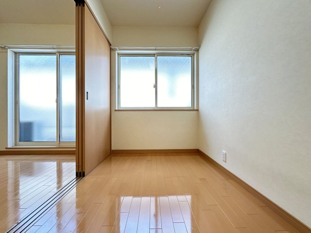 煉瓦の家SAKURAIの洋室