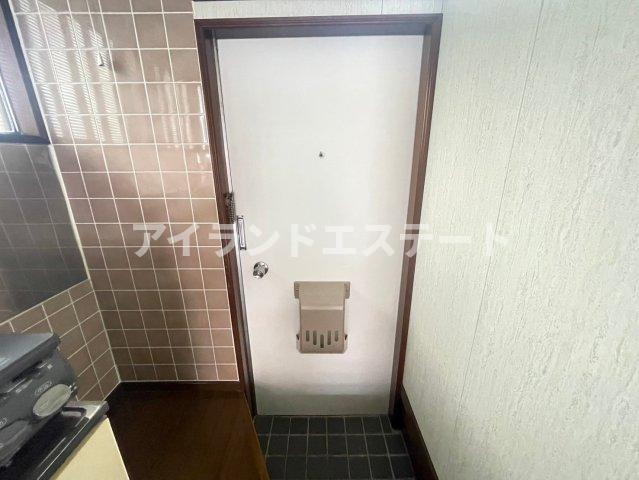 サンテラス　2人入居相談　ペット相談　大型バイク相談の玄関