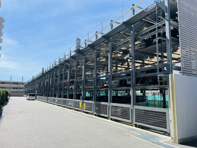 ルネ神戸星陵台の駐車場