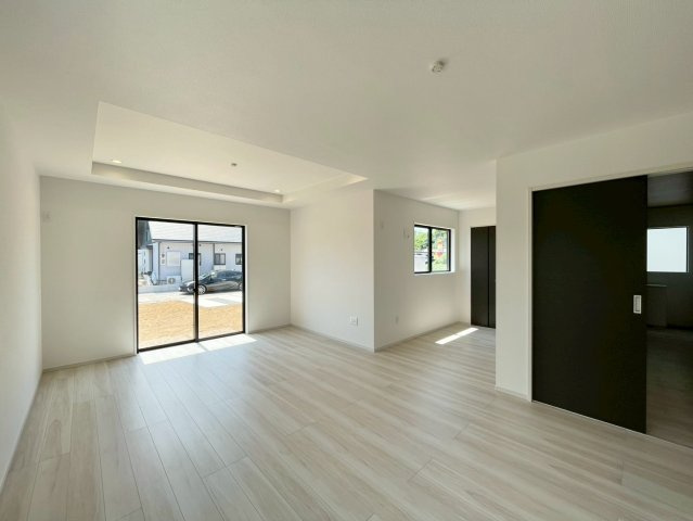 【居間・リビング】 | 吉岡町大久保　3号棟