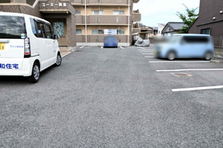 【駐車場】