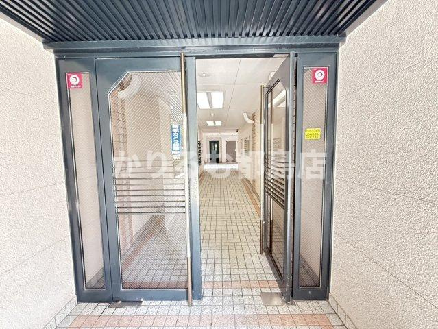 都島北通りマンションのエントランス