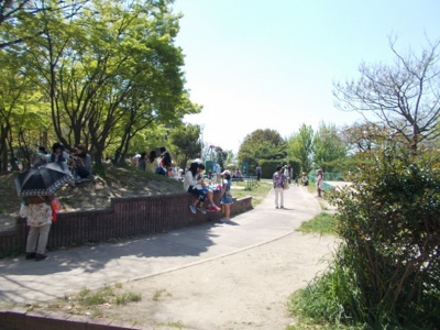 【周辺】 | ジオ千里桃山台1番館 | マンション下公園