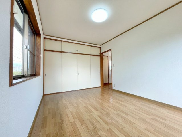 【寝室】 | 桐生市新里町山上　中古住宅