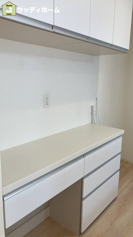 越谷市大泊　中古一戸建てのキッチン