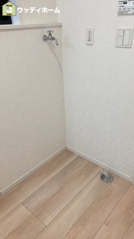 越谷市大泊　中古一戸建てのランドリースペース