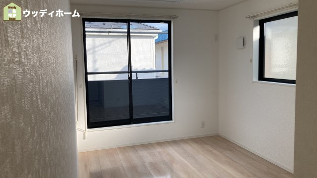 越谷市大泊　中古一戸建ての寝室