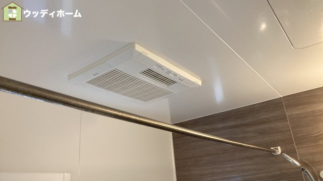 越谷市大泊　中古一戸建ての浴室