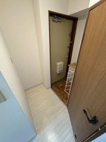 大阪市西区新町１丁目の賃貸マンションの玄関