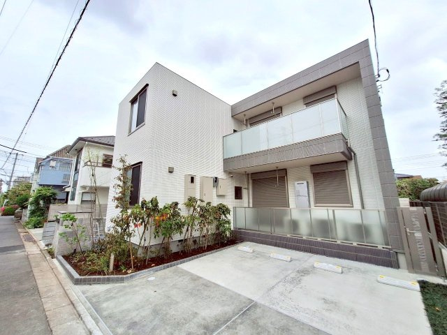 Ｆｏｕｒ－ｓｑｕａｒｅの外観