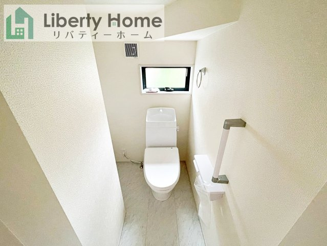 那珂市瓜連4期　新築戸建のトイレ