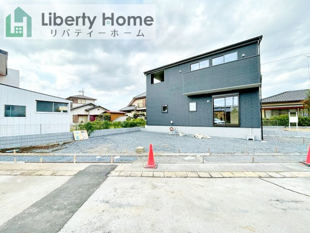 那珂市瓜連4期　新築戸建の前面道路含む現地写真