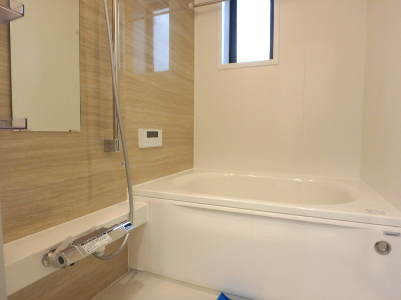 今津野田町　中古戸建の浴室|日々の疲れを癒すお風呂付です