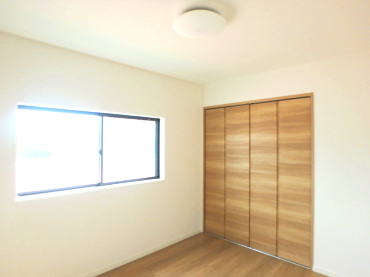 今津野田町　中古戸建の洋室|3階洋室5.7帖です