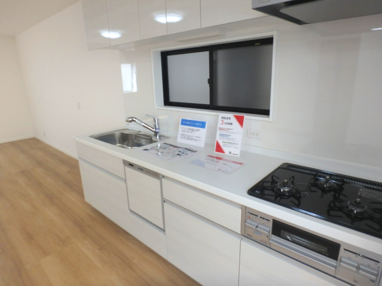 今津野田町　中古戸建のキッチン