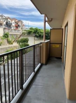 ダイアパレス名谷のバルコニー