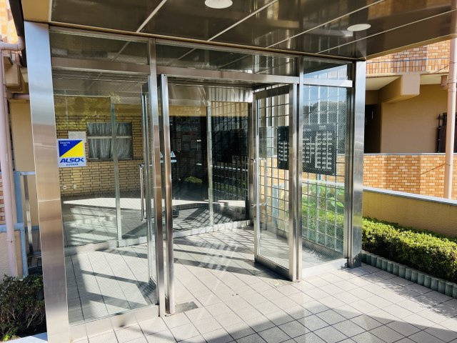 ダイアパレス名谷のエントランス