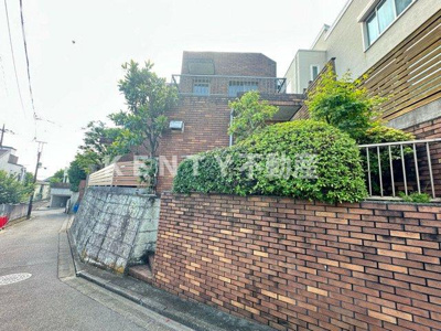 【外観】 | シャトーナベシマ | お庭でゆったりと過ごせます