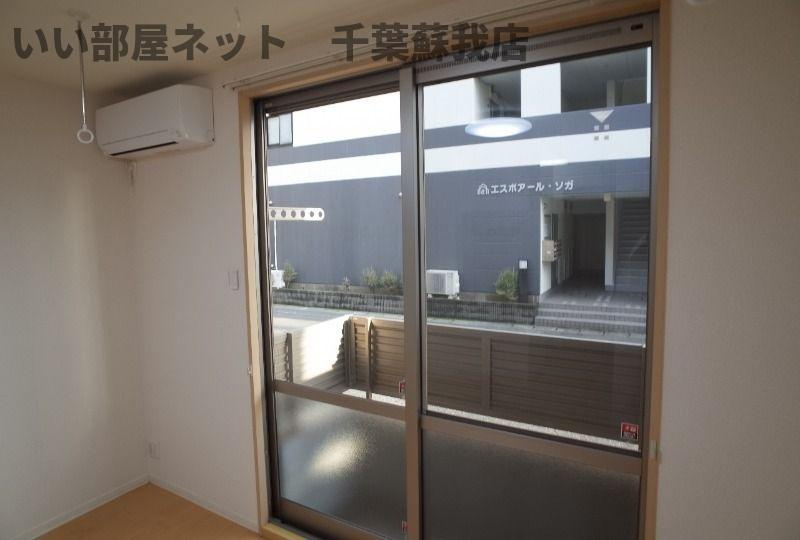 スタジオミグの展望|開放的で明るい空間を演出してくれるバルコニーです