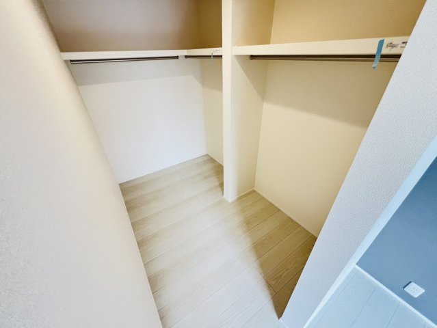 碧南市権現町1-226『仲介手数料無料』新築戸建ての収納