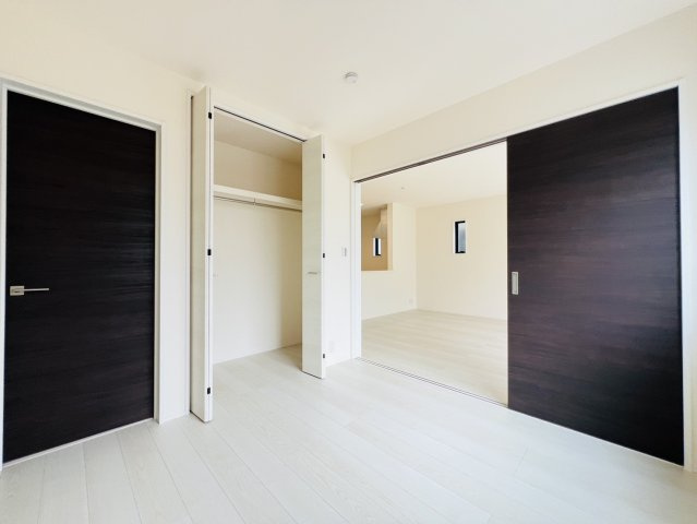 碧南市権現町1-226『仲介手数料無料』新築戸建ての洋室