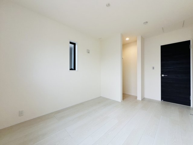 碧南市権現町1-226『仲介手数料無料』新築戸建ての洋室