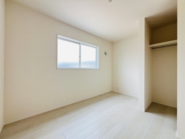 碧南市権現町1-226『仲介手数料無料』新築戸建ての洋室