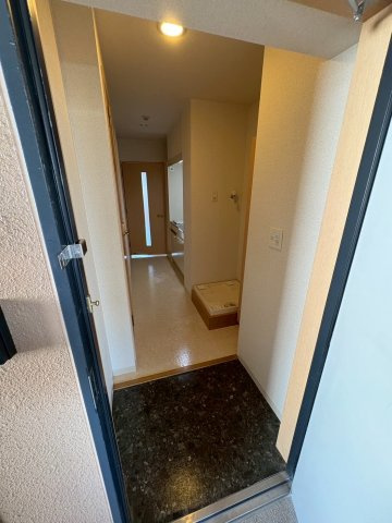 大阪市西区立売堀４丁目の賃貸マンションの玄関