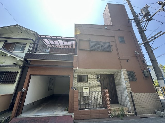 高石市千代田の外観