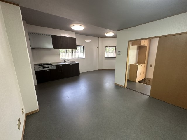 高石市千代田の居間・リビング