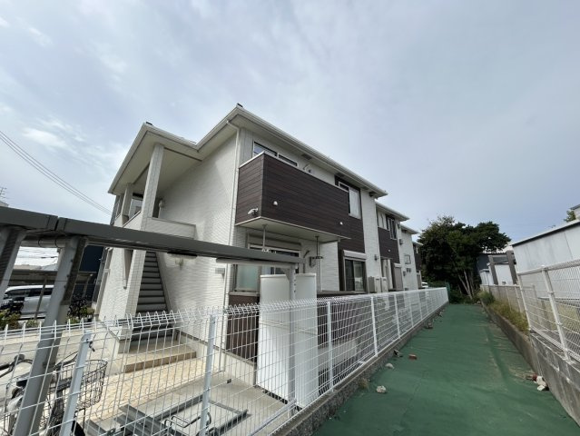 クレストの外観