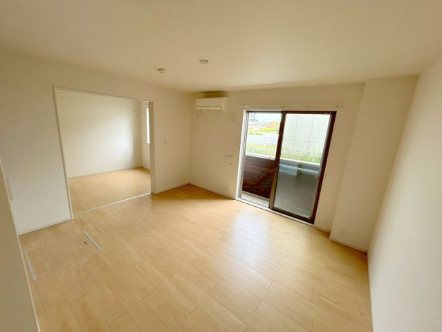 クレストの居間・リビング