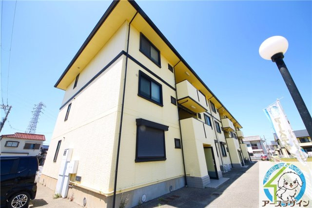 明石市魚住町清水のアパート