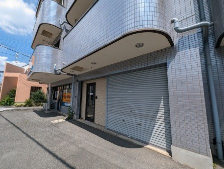 パールメゾン矢作（店舗）のエントランス