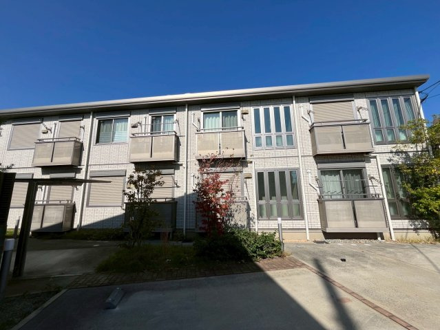 プレジール山本