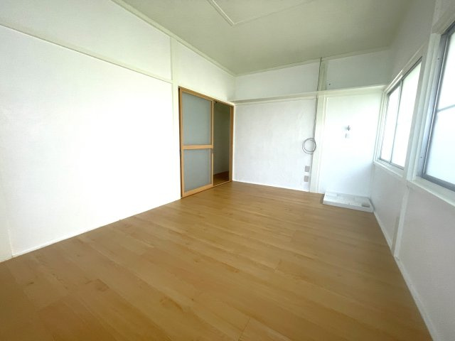 押堀貸家の居間・リビング