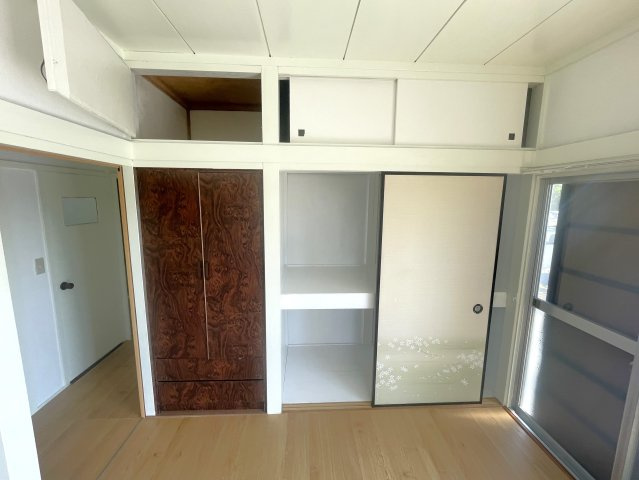 押堀貸家の収納