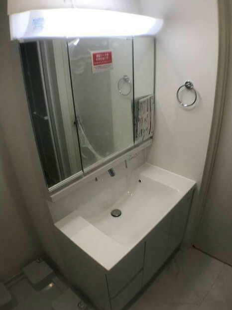 Kolet浦和西堀の洗面所