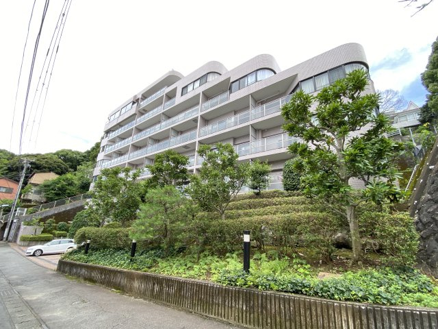 レジーナヴィラ熱海の外観